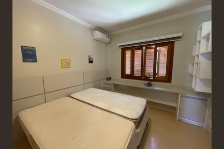 Casa de condomínio para alugar com 2950m², 3 quartos e 5 vagasQuarto 2