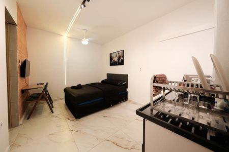 Kitnet de casa de condomínio para alugar com 1 quarto, 16m² em Jardim Lisboa, São Paulo