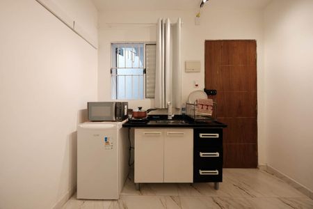 Casa de condomínio para alugar com 16m², 1 quarto e sem vagaKitnet