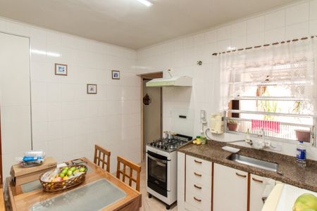Casa à venda com 180m², 3 quartos e 2 vagasCasa 2 - Cozinha