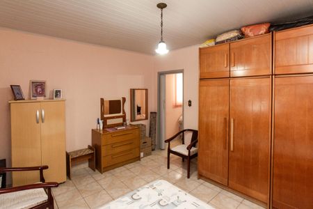 Casa à venda com 180m², 3 quartos e 2 vagasQuarto