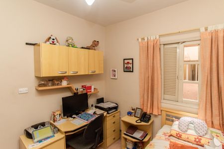 Casa à venda com 180m², 3 quartos e 2 vagasCasa 2 - Quarto 2