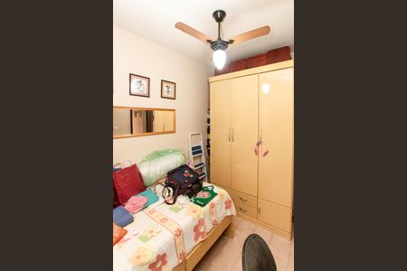 Casa à venda com 180m², 3 quartos e 2 vagasCasa 2 - Quarto 2