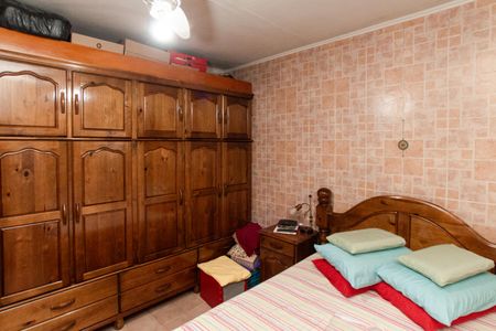 Casa à venda com 180m², 3 quartos e 2 vagasCasa 2 - Quarto 1