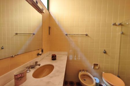 Casa de condomínio à venda com 504m², 4 quartos e 4 vagasBanheiro Suíte