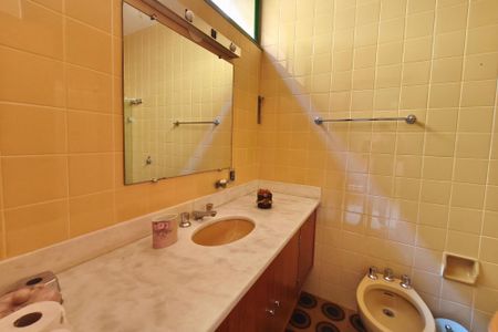 Casa de condomínio à venda com 504m², 4 quartos e 4 vagasBanheiro Suíte