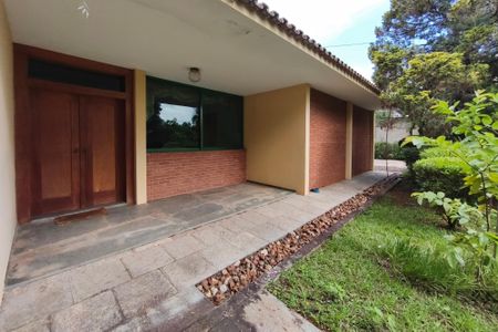 Casa de condomínio à venda com 504m², 4 quartos e 4 vagasQuintal