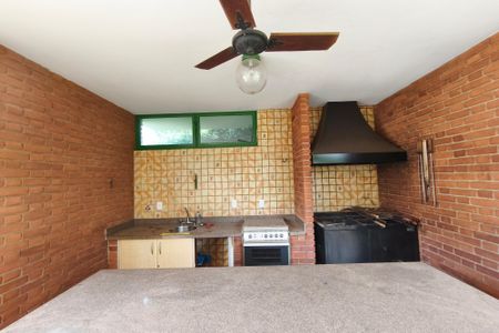 Casa de condomínio à venda com 504m², 4 quartos e 4 vagasÁrea gourmet