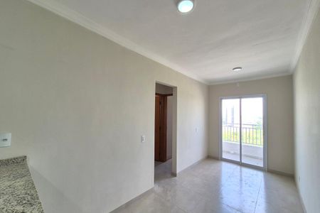 Sala de apartamento à venda com 2 quartos, 56m² em Cidade Satélite Íris, Campinas