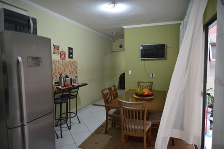 Casa à venda com 127m², 3 quartos e 2 vagasCozinha