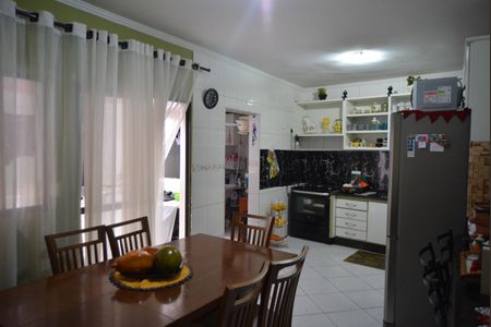 Casa à venda com 127m², 3 quartos e 2 vagasCozinha