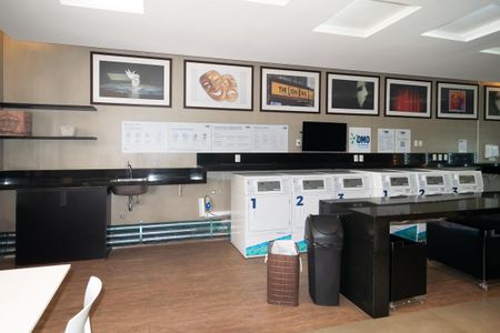 Studio para alugar com 42m², 0 quarto e 1 vagaMini Mercado / Lavanderia