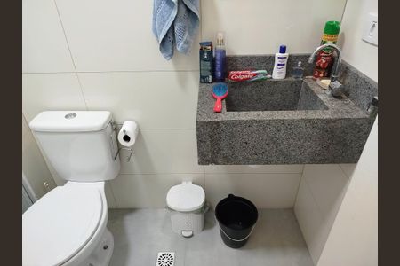 Apartamento à venda com 41m², 2 quartos e 1 vaga Apartamento à venda com 41m², 2 quartos e 1 vagaBanheiro