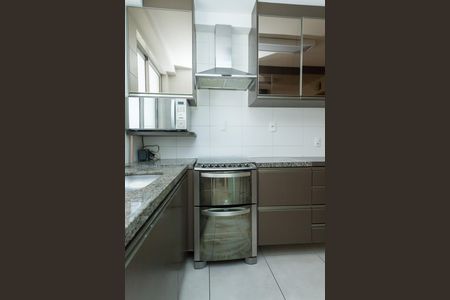 Apartamento para alugar com 98m², 3 quartos e 2 vagasCozinha