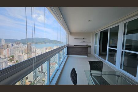 Apartamento para alugar com 106m², 1 quarto e 1 vagaVaranda