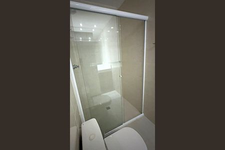 Banheiro de apartamento para alugar com 1 quarto, 106m² em Aparecida, Santos