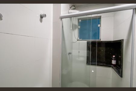 Apartamento para alugar com 51m², 2 quartos e sem vagaBanheiro