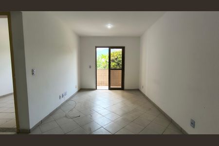 Sala de apartamento para alugar com 2 quartos, 64m² em Vargem Grande, Rio de Janeiro