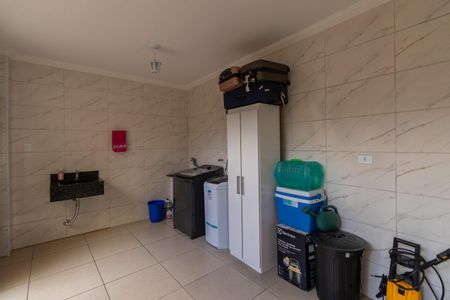 Casa à venda com 150m², 2 quartos e 2 vagas Casa à venda com 150m², 2 quartos e 2 vagasÁrea de Serviço