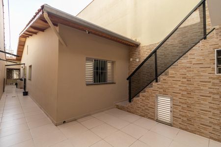 Casa à venda com 150m², 2 quartos e 2 vagas Casa à venda com 150m², 2 quartos e 2 vagasQuintal