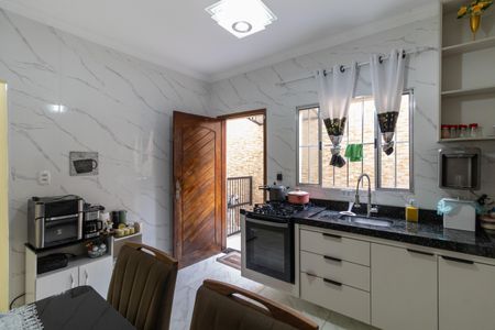 Casa à venda com 150m², 2 quartos e 2 vagas Casa à venda com 150m², 2 quartos e 2 vagasCozinha