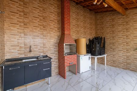 Casa à venda com 150m², 2 quartos e 2 vagas Casa à venda com 150m², 2 quartos e 2 vagasChurrasqueira