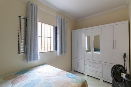 Casa à venda com 150m², 2 quartos e 2 vagas Casa à venda com 150m², 2 quartos e 2 vagasQuarto 1