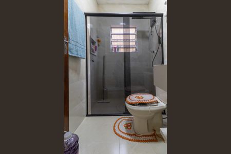 Casa à venda com 150m², 2 quartos e 2 vagas Casa à venda com 150m², 2 quartos e 2 vagasBanheiro