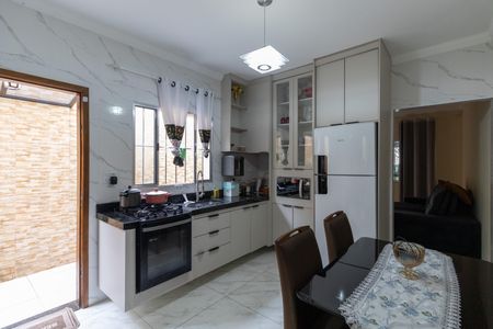 Casa à venda com 150m², 2 quartos e 2 vagas Casa à venda com 150m², 2 quartos e 2 vagasCozinha