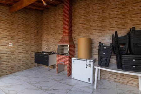 Casa à venda com 150m², 2 quartos e 2 vagas Casa à venda com 150m², 2 quartos e 2 vagasChurrasqueira