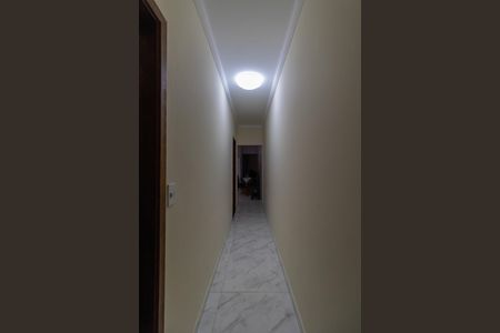 Casa à venda com 150m², 2 quartos e 2 vagas Casa à venda com 150m², 2 quartos e 2 vagasCorredor