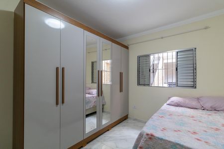 Casa à venda com 150m², 2 quartos e 2 vagas Casa à venda com 150m², 2 quartos e 2 vagasQuarto 2