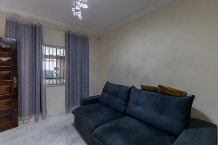 Casa à venda com 150m², 2 quartos e 2 vagas Casa à venda com 150m², 2 quartos e 2 vagasSala