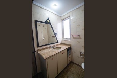 Apartamento para alugar com 145m², 3 quartos e 2 vagasBanheiro 