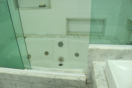 Apartamento para alugar com 80m², 2 quartos e sem vagaBanheiro