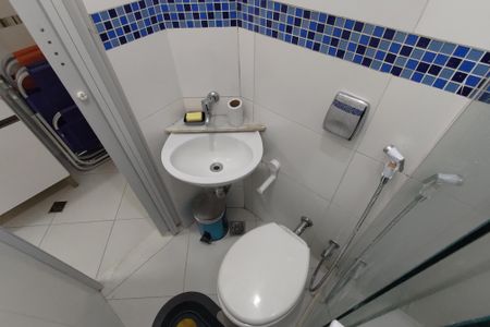 Apartamento para alugar com 80m², 2 quartos e sem vagaBanheiro de serviço