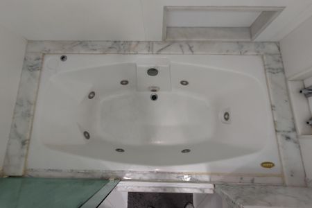 Apartamento para alugar com 80m², 2 quartos e sem vagaBanheiro