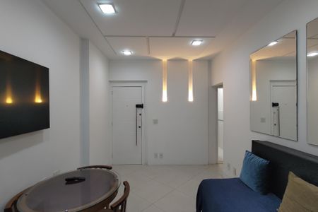 Sala de apartamento para alugar com 2 quartos, 80m² em Copacabana, Rio de Janeiro