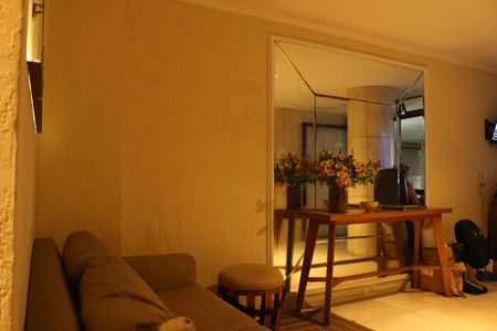 Apartamento para alugar com 80m², 2 quartos e sem vagaFachada e portaria