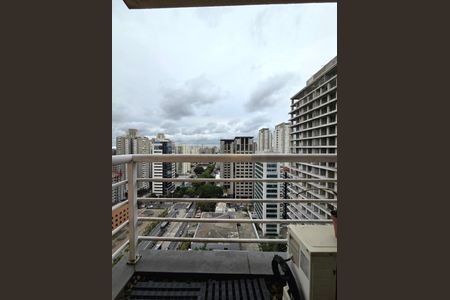 Varanda de kitnet/studio à venda com 1 quarto, 26m² em Indianópolis, São Paulo