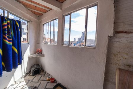 Casa à venda com 100m², 2 quartos e 1 vagaÁrea de Serviço
