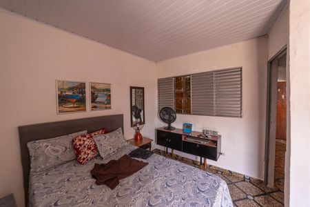 Casa à venda com 100m², 2 quartos e 1 vagaQuarto