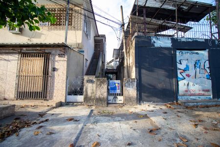 Casa para alugar com 60m², 2 quartos e sem vagaFachada