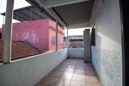 Casa para alugar com 60m², 2 quartos e sem vagaVaranda