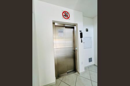 Foto 13 de apartamento à venda com 2 quartos, 50m² em Planalto, Belo Horizonte