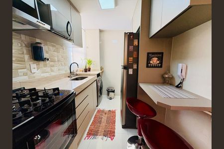 Foto 11 de apartamento à venda com 2 quartos, 50m² em Planalto, Belo Horizonte