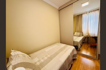 Foto 06 de apartamento à venda com 2 quartos, 50m² em Planalto, Belo Horizonte