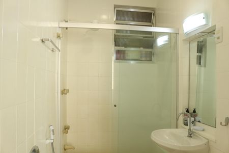 Apartamento para alugar com 60m², 1 quarto e sem vagaBanheiro da Suíte