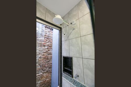 Casa para alugar com 170m², 3 quartos e 2 vagasBanheiro Social