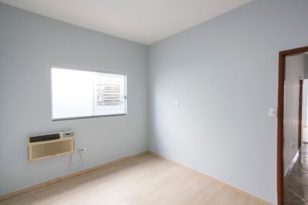 Suite de casa para alugar com 3 quartos, 170m² em Santa Mônica, Uberlândia